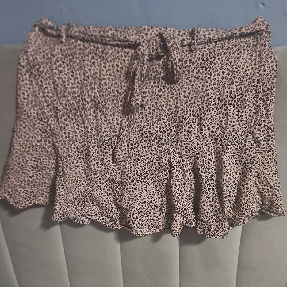 Cream Bubble Mini Skirt with Ruffled Tie Front